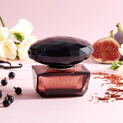 ماندگاری عطر و ادکلن ورساچه کریستال نویر (Versace Crystal Noir)