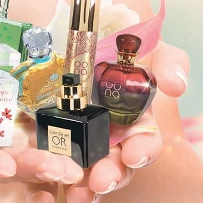 مهم‌ترین تفاوت عطر و ادکلن چیست؟ مقایسه غلظت و ماندگاری